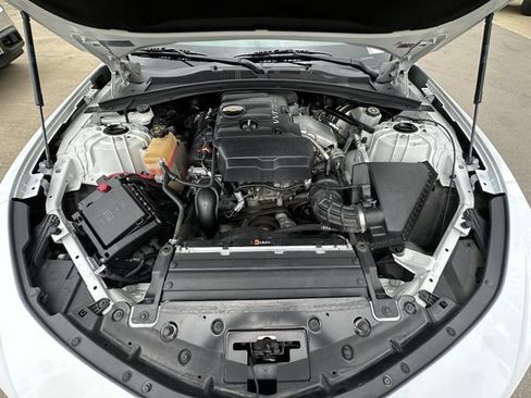 Used 2019 Chevrolet Camaro LT RWD image 28