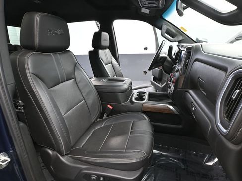 Used 2022 Chevrolet Silverado 2500 High Country w/ Z71 Off-Road Package image 54