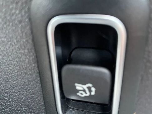 Used 2020 Mercedes-Benz GLB 250 4MATIC image 14