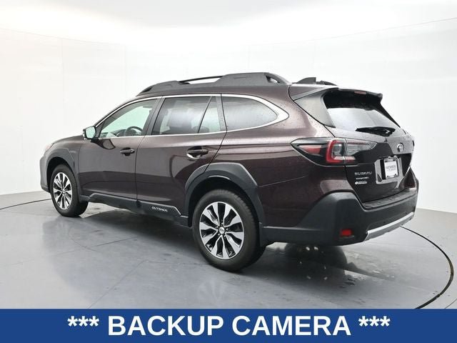 Used 2025 Subaru Outback Limited AWD/4WD image 3