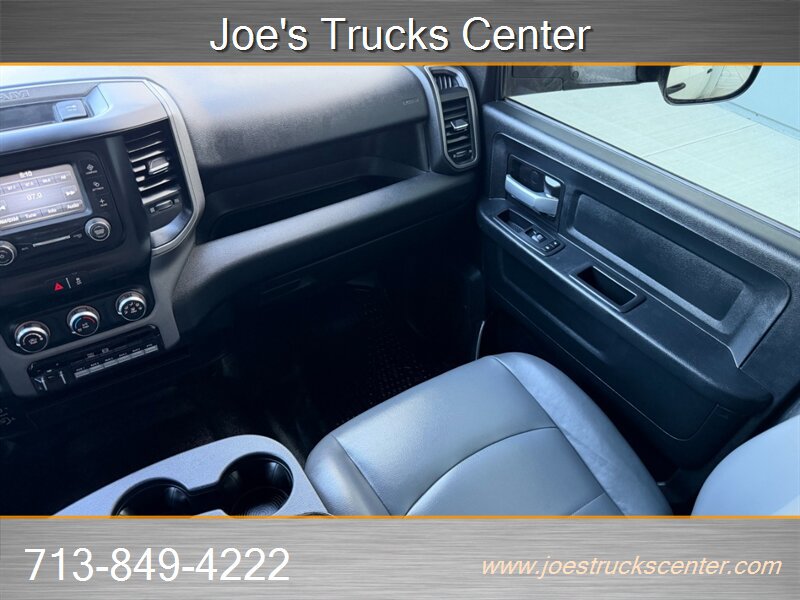 Used 2019 RAM 3500 Tradesman w/ Chrome Appearance Group RWD image 15