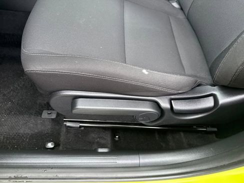 Certified 2025 Hyundai Kona SE image 11