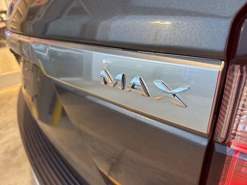 Used 2018 Ford Expedition Max Platinum AWD/4WD image 18