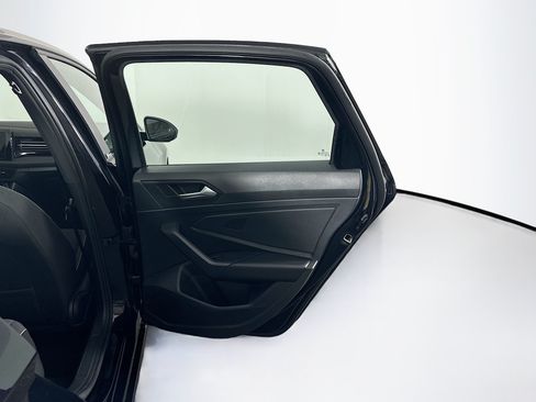 Used 2025 Volkswagen Jetta Sport FWD image 29