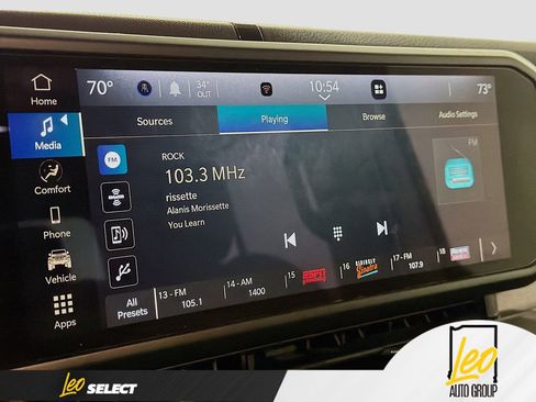 Used 2024 Jeep Gladiator Sport image 14