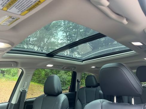 Certified 2025 Subaru Ascent Limited AWD/4WD image 15