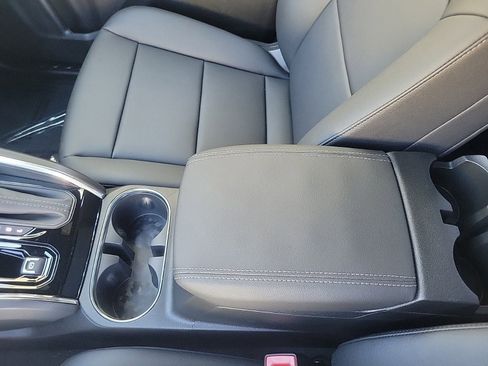 New 2026 GMC Canyon Elevation w/ Convenience Package image 17