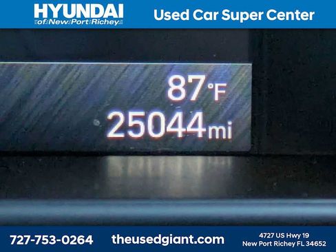 Used 2023 Hyundai Elantra SE w/ Cargo Package FWD image 28