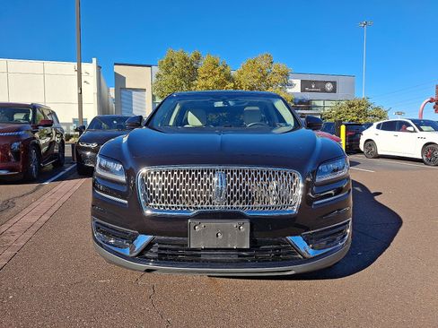 Used 2020 Lincoln Nautilus Reserve image 2