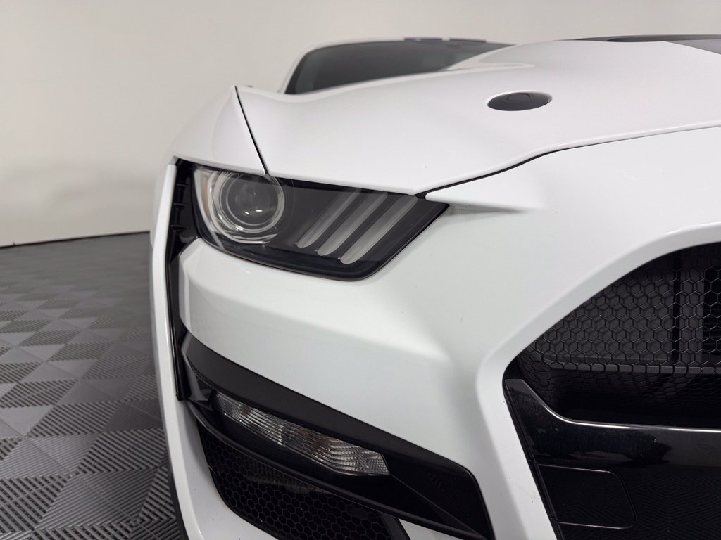 Used 2021 Ford Mustang Shelby GT500 w/ Carbon Fiber Track Pack RWD image 10