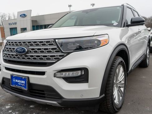 Used 2020 Ford Explorer Limited w/ Class III Trailer Tow Package image 2