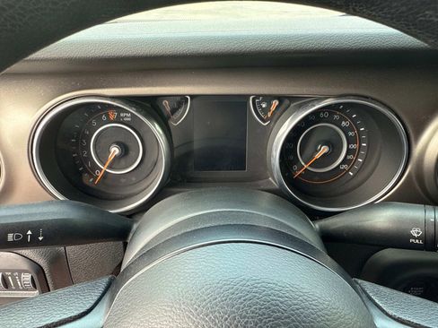 Used 2018 Jeep Wrangler Unlimited Sport image 10