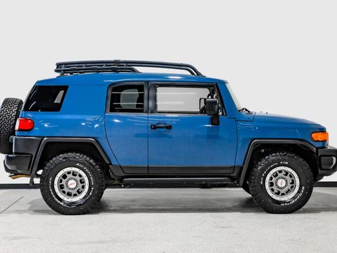Used 2014 Toyota FJ Cruiser 4WD w/ Trail Teams Ultimate Edition image 5