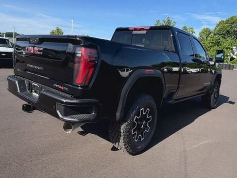 New 2026 GMC Sierra 2500 AT4X AWD/4WD image 8