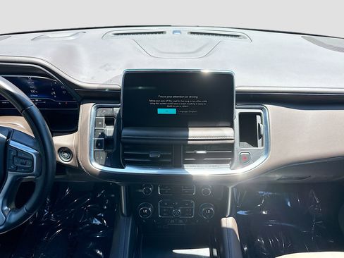 Used 2024 Chevrolet Tahoe LT RWD image 19