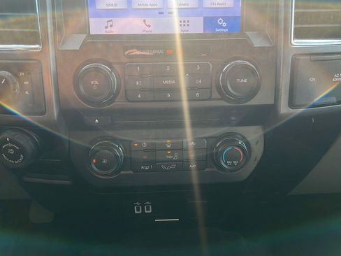 Used 2016 Ford F150 XLT w/ Equipment Group 302A Luxury AWD/4WD image 20