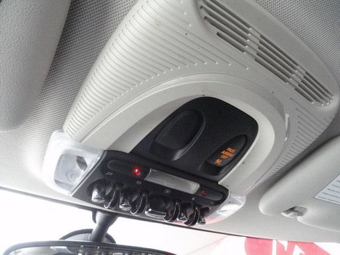 Used 2017 MINI Cooper Clubman S image 15