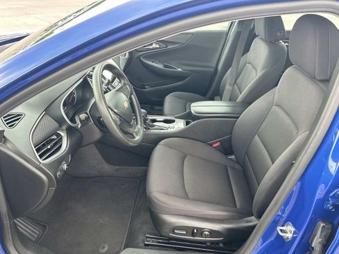 Used 2023 Chevrolet Malibu LT FWD image 17