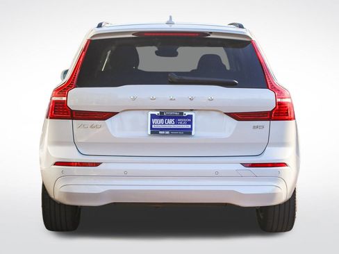 Used 2023 Volvo XC60 B5 Core w/ Protection Package image 5
