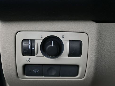 Used 2005 Subaru Legacy 2.5GT Limited image 13