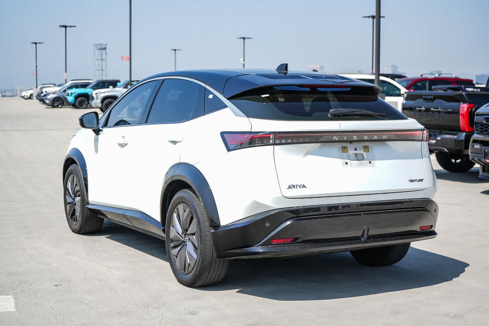 Used 2023 Nissan Ariya FWD image 8