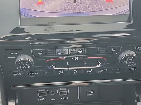 New 2025 Jeep Grand Cherokee Laredo X w/ Luxury Tech Group I image 6