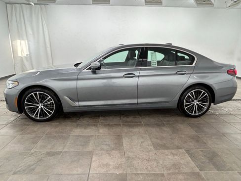 Used 2023 BMW 540i xDrive w/ Premium Package image 2