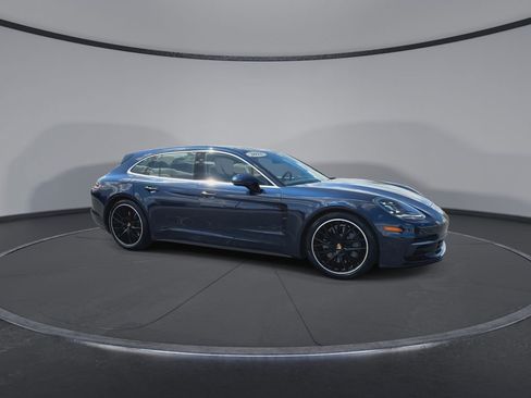 Used 2018 Porsche Panamera 4S image 2