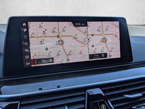 Used 2019 BMW 530e w/ Convenience Package image 13