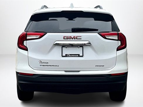 Used 2023 GMC Terrain SLE w/ Driver Convenience Package image 6