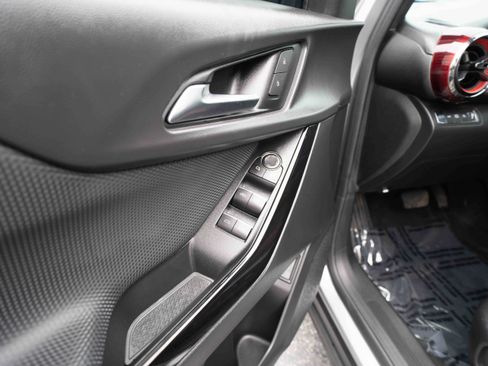 Used 2026 Chevrolet Equinox RS w/ LPO, Floor Liner Package AWD/4WD image 7