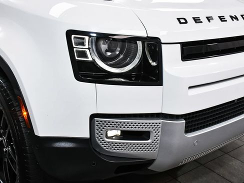 Used 2025 Land Rover Defender 110 S AWD/4WD image 70