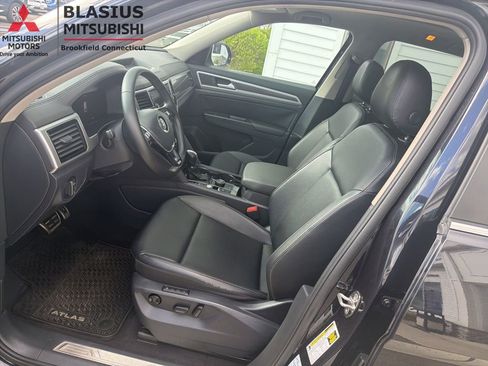 Used 2019 Volkswagen Atlas SEL R-Line AWD/4WD image 25