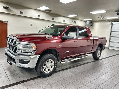 Used 2024 RAM 2500 Laramie w/ Towing Technology Group AWD/4WD image 3