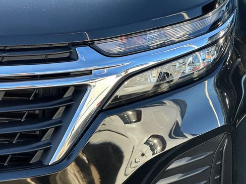 Used 2024 Chevrolet Equinox LS image 49