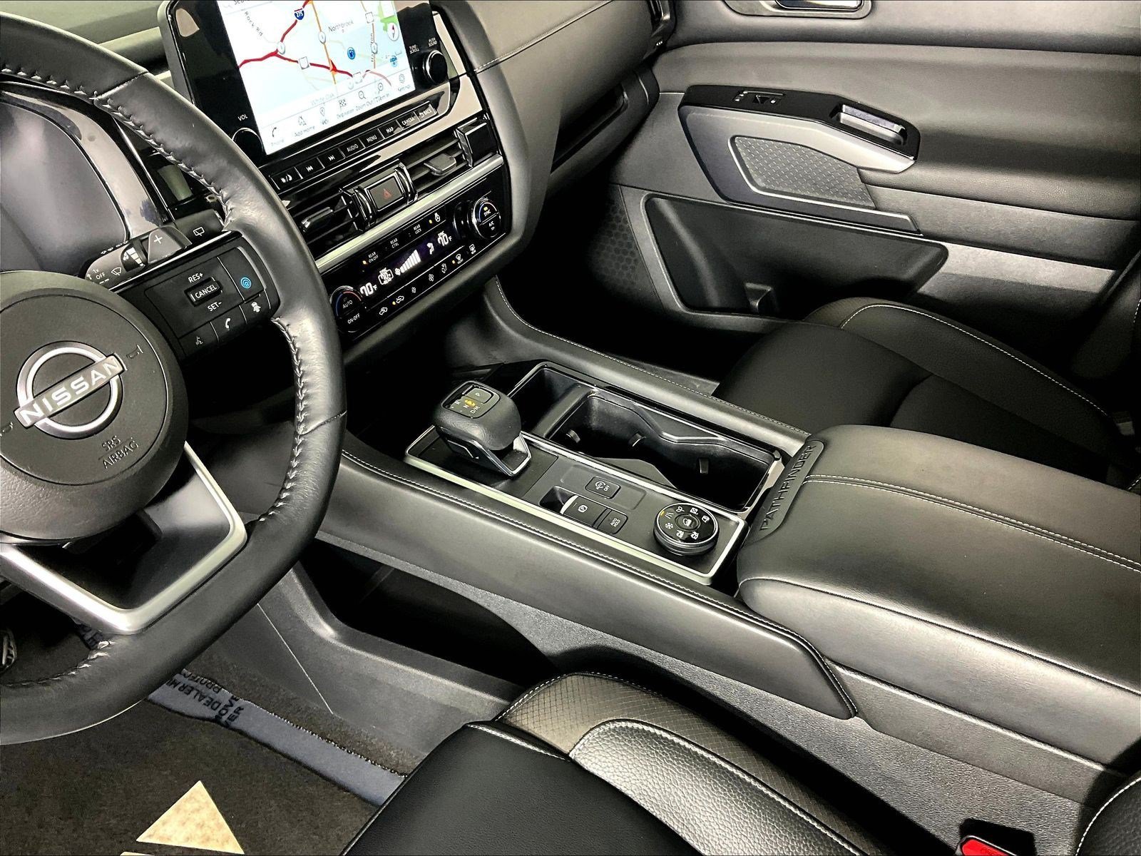 Used 2023 Nissan Pathfinder SL w/ SL Premium Package AWD/4WD image 18