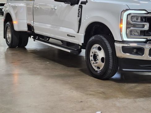 Used 2024 Ford F350 Lariat AWD/4WD image 16