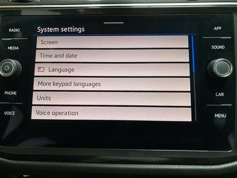 Used 2023 Volkswagen Tiguan SE w/ Panoramic Sunroof Package FWD image 55