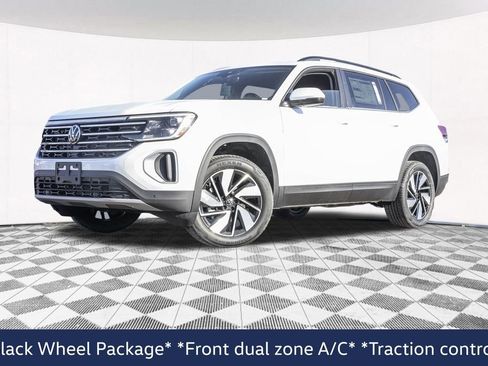 New 2026 Volkswagen Atlas SE image 2