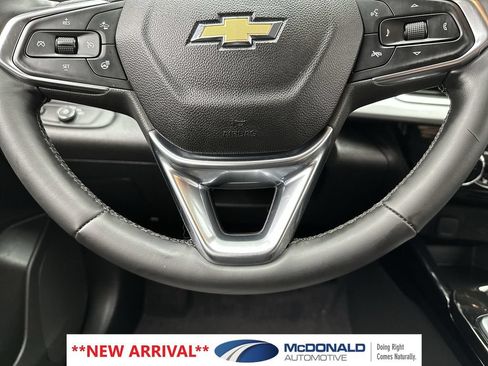 Used 2024 Chevrolet Trax LT w/ Driver Confidence Package FWD image 14