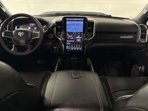 Used 2025 RAM 2500 Laramie AWD/4WD image 34