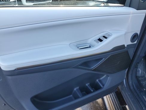 New 2025 Lincoln Navigator L Black Label image 8