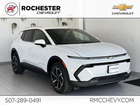 New 2026 Chevrolet Equinox EV LT image 1