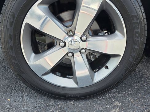 Used 2015 Jeep Grand Cherokee Limited RWD image 9