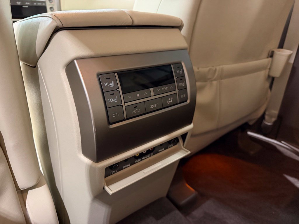 Used 2012 Lexus GX 460 Premium AWD/4WD image 34