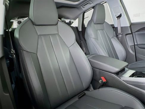 New 2025 Audi Q5 Premium Plus image 28