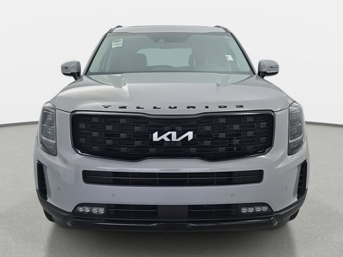 Used 2022 Kia Telluride SX w/ Nightfall Edition Package image 2