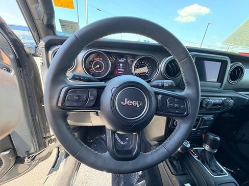 Used 2023 Jeep Wrangler Unlimited Sport AWD/4WD image 19