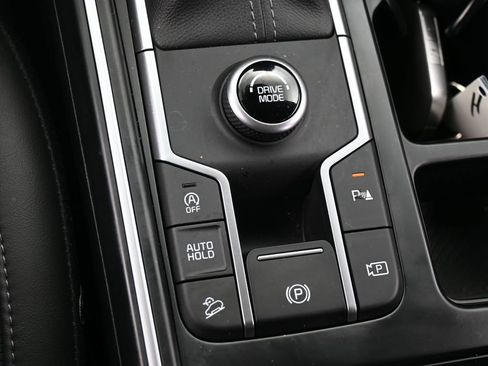 Used 2025 Kia Sorento S w/ Panoramic Sunroof Package image 24