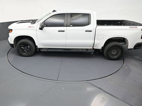 Used 2023 Chevrolet Silverado 1500 Custom Trail Boss AWD/4WD image 12